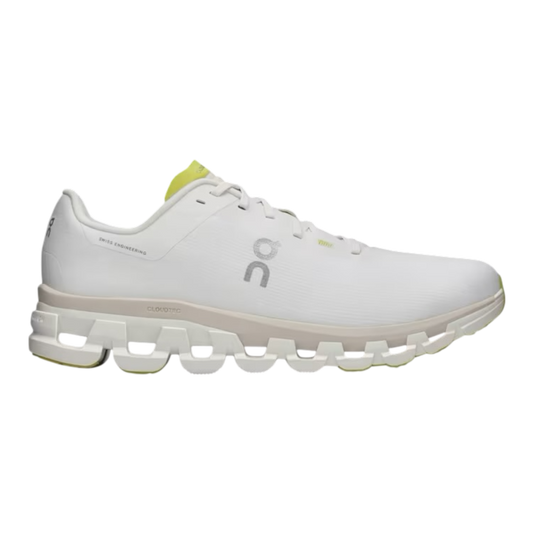 ON Cloudflow 4 ‘White/Sand’