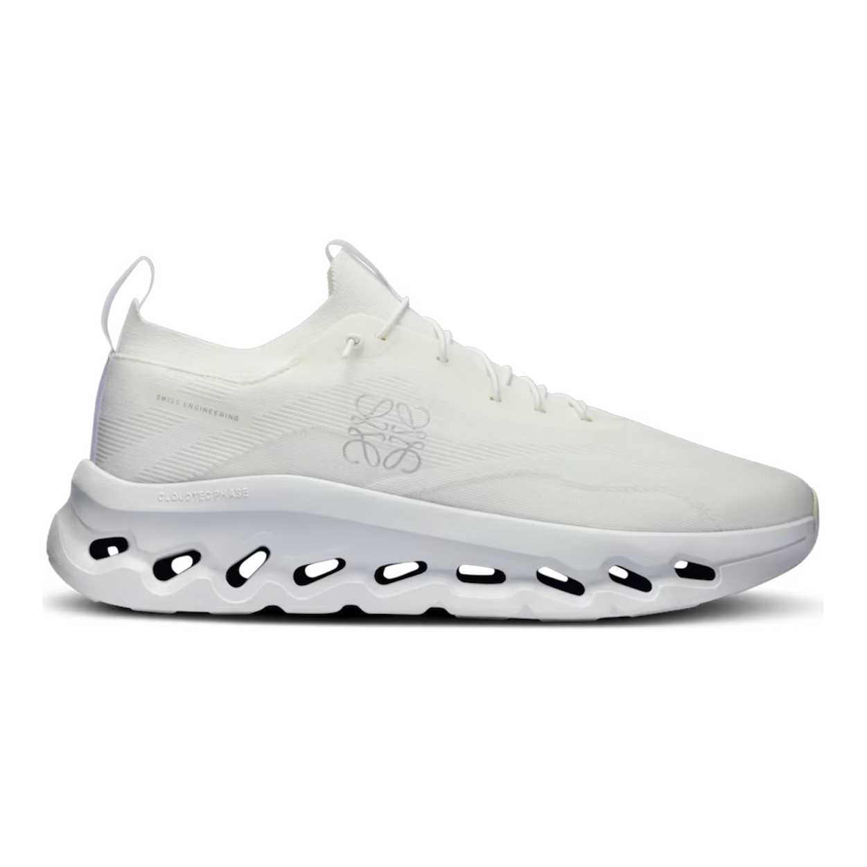 ON Cloudtilt x Loewe ‘All White’
