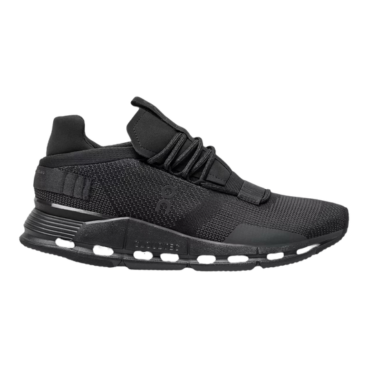 ON Cloudnova ‘All Black’